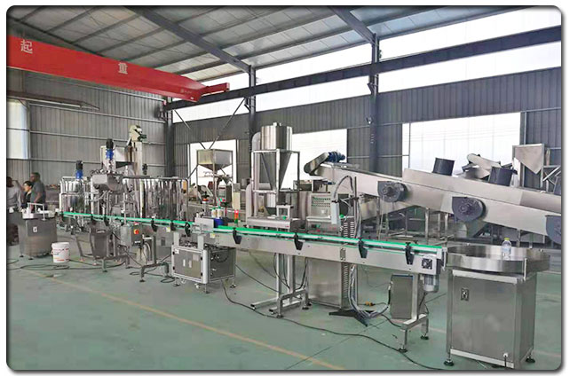 全自動(dòng)辣椒醬灌裝旋蓋生產(chǎn)線(坦桑尼亞辣椒醬灌裝機(jī)客戶)