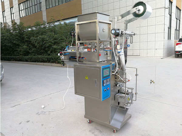 外賣小包裝辣椒油包裝機-小包裝辣椒油包裝機設(shè)備